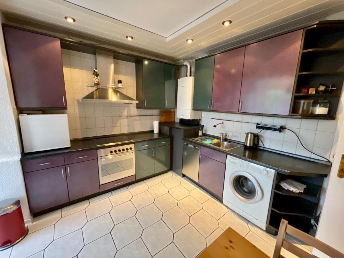 Purple Kitchen - Apartment Mit Grosser Wohnkueche Μπρέμερχαφεν Εξωτερικό φωτογραφία