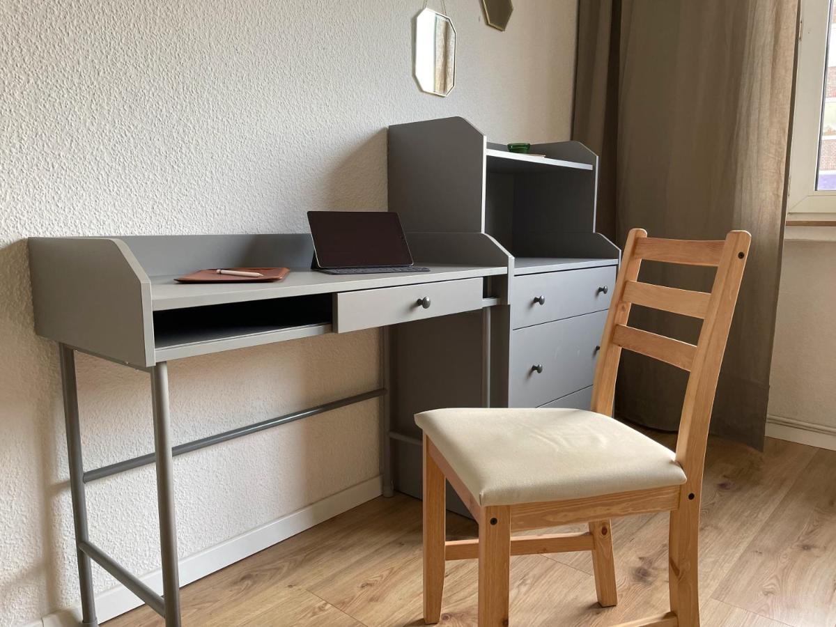 Purple Kitchen - Apartment Mit Grosser Wohnkueche Μπρέμερχαφεν Εξωτερικό φωτογραφία